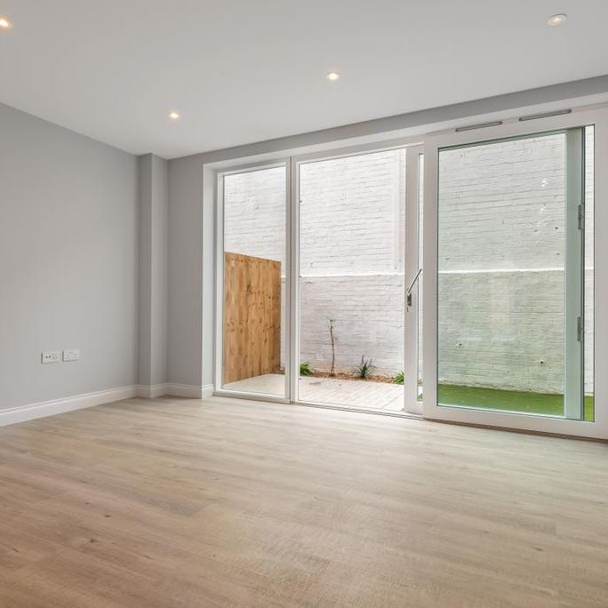 4 bedroom house to rent - Photo 1
