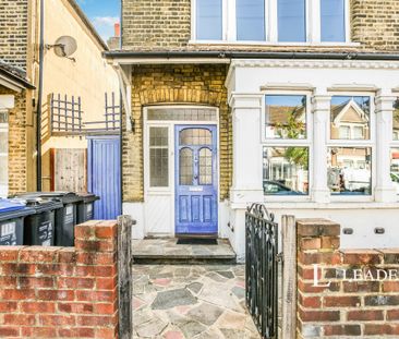 2 bedroom semi-detached to rent Estcourt Road - Photo 6