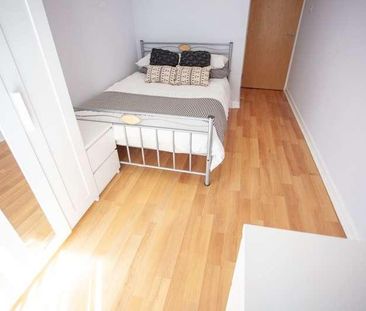 Gilmartin Grove, L6 - Photo 5
