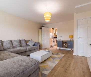 3 bedroom terraced house to rent - Photo 1