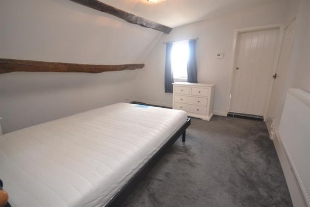 1 bedroom Flat To Let - Photo 1