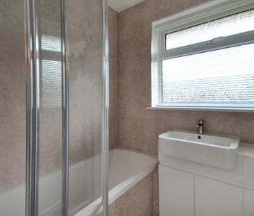 3 bedroom semi-detached house to rent - Photo 4