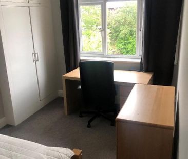 6 bedroom private hall to rent - Photo 4