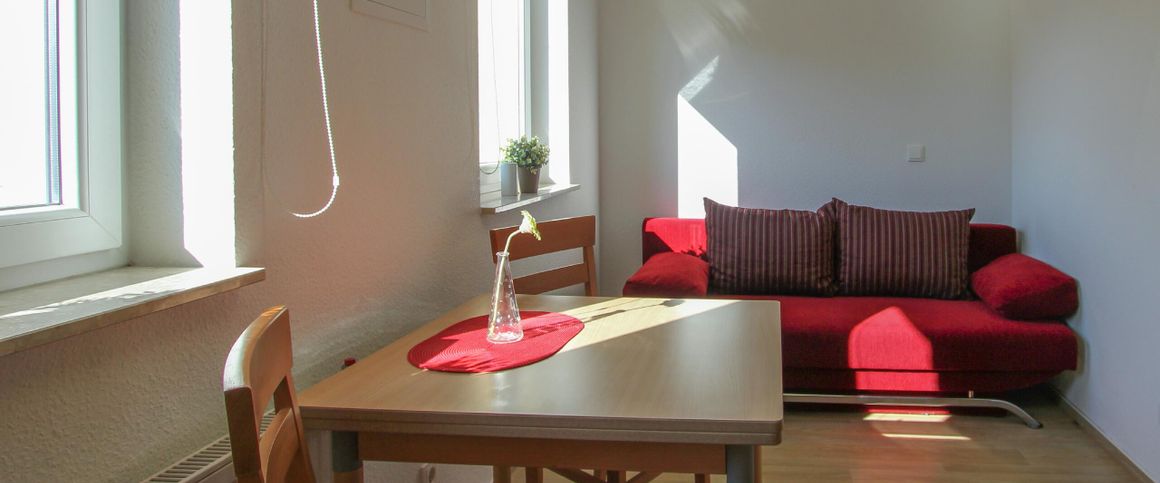 Zentraler geht es nicht ... Möbliertes Single-Apartment mitten in der City! - Foto 1