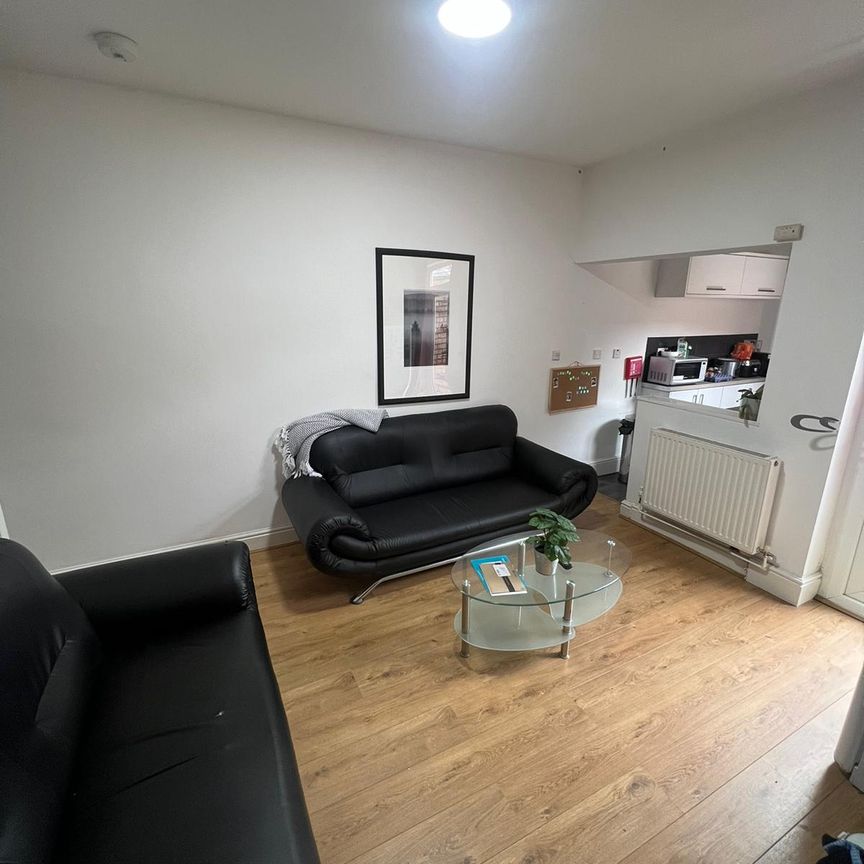 22 FLORENCE BUILDINGS - Photo 1