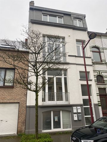 Gerenoveerd appartement op rustige ligging te Oostende - Photo 4