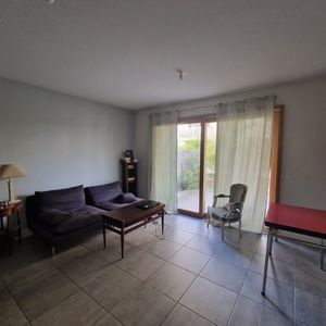 Location Appartement 2 pièces 38m² BORDEAUX 33800 - Photo 2