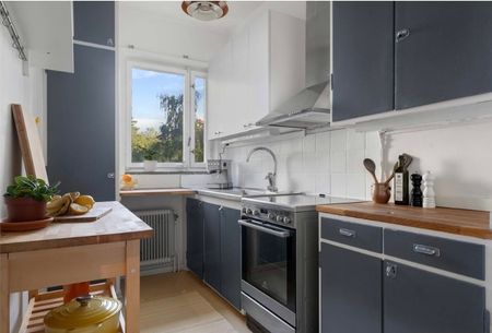 Storsjövägen, Årsta - Photo 2