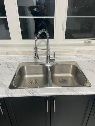 For Lease - 2390 Chevron Prince Path, Oshawa, Ontario - Photo 1