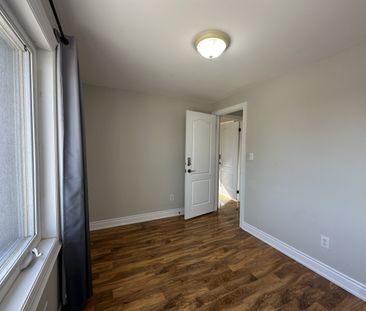 For Lease - 899 Lakeshore Road Unit# Upper, Mississauga, Ontario - Photo 2