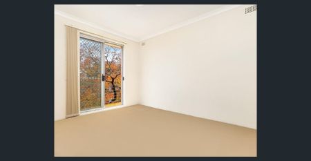 Secure two bedroom apartment - Photo 2