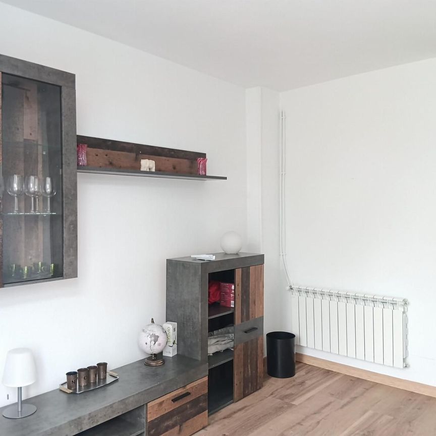 Apartamento de alquiler en Centro - Manguilla - Photo 1