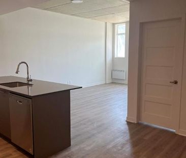2 CH - 1 SDB - Terrebonne - $2,100 /mo - Photo 3