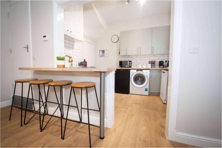 4 bedroom house to rent - Photo 2