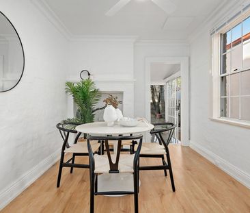 Charming Character Terrace with Rear Lane Access - Photo 2