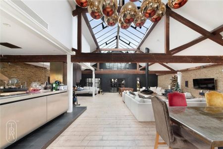 2 bedroom penthouse to rent - Photo 2