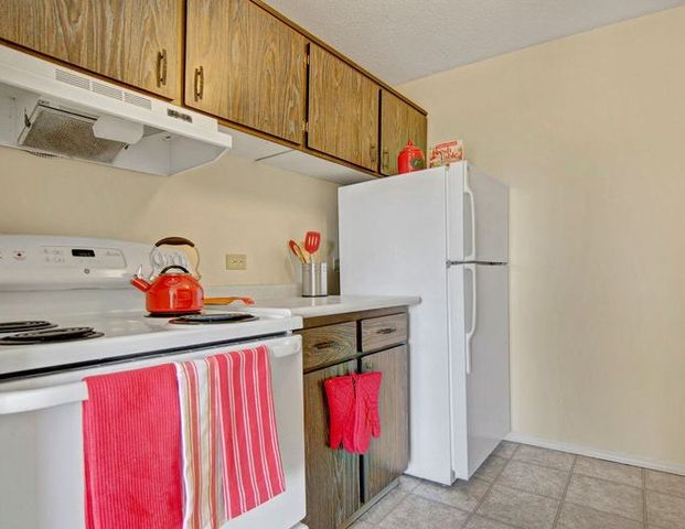 Hilltop Towers | 399 32nd St. West, Prince Albert - Photo 1