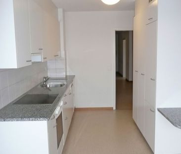 Grosszügige und moderne Wohnung - Photo 6