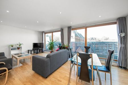 3 bedroom apartment to rent - Photo 2