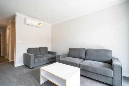 Located within a short, five minute walk to the Waikato University are these brand new, one bedroom studio rooms. Set on three levels, the studio rooms are fully furnished. - Photo 3