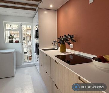 4 bedroom terraced house to rent - Photo 5