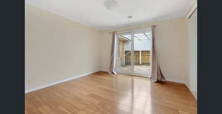 Spacious Family Home in a Convenient Location - Photo 4