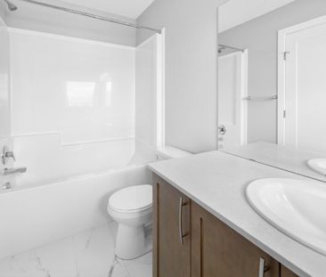 Edmonton Unfurnished duplex Rental in Edgemont - Modern 3-Bedroom H... - Photo 4