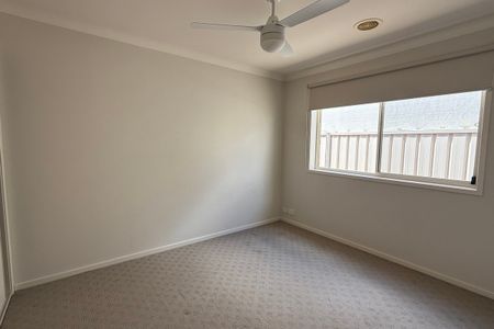 3 BEDROOM HOME IN KIALLA ! - Photo 2