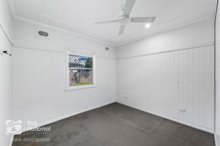 Comfortable & Convenient Lakeside Living - Photo 3