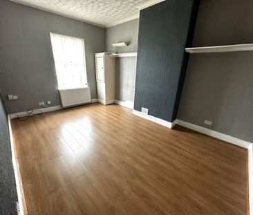 Waverley Grove, Birkenhead - Photo 6