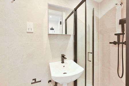 Studio to rent - Photo 5