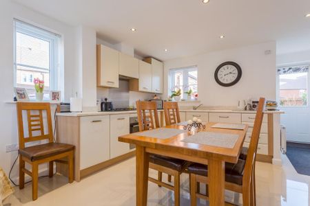 3 bedroom detached house to rent - Photo 5