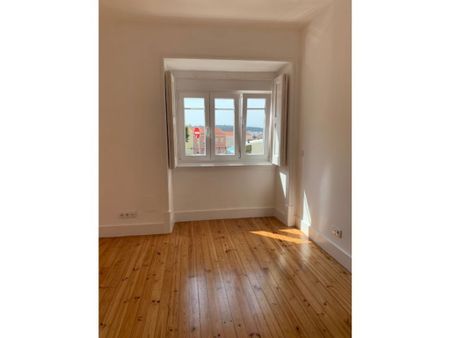 4 room luxury Flat for rent in Campolide, Lisbon - Photo 3