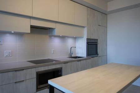 For Lease - 8 Eglinton Avenue Unit# 1506, Toronto, Ontario - Photo 3