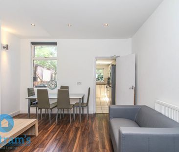 5 bed Mid Terraced House for Rent - Photo 6