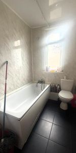 £875 PCM, Two Bedroom First Floor Flat in Chepstow Road, Maindee, Newport, NP19 8EL - Photo 4