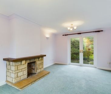 Somerville Court, Cirencester, Gloucestershire, GL7 - Photo 1