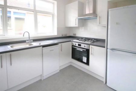 3 bedroom bungalow to rent - Photo 4