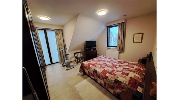 Een ruim dakappartement met terras en lift - Photo 1