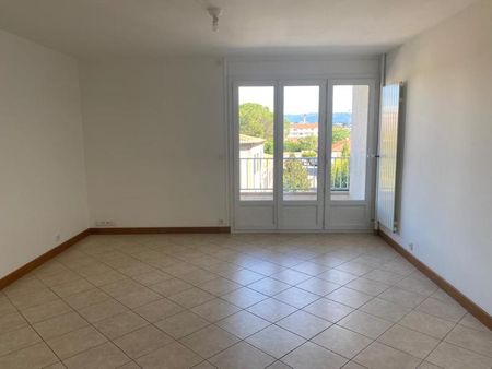 Location Appartement 3 pièces 69m² VALENCE 26000 - Photo 5