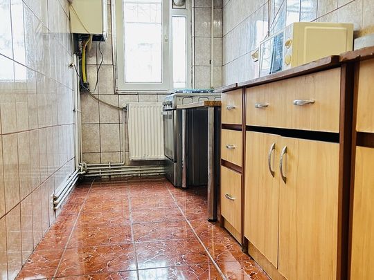 Dristor, Fizicienilor, Penny, apropiere metrou. - Photo 1