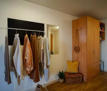 Platinum Studio - Photo 3