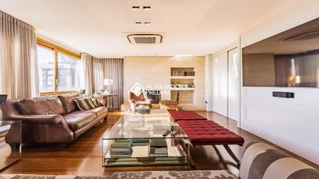Cobertura com 4 quartos e 500m² para alugar em Moinhos de Vento, Porto Alegre. - Photo 2