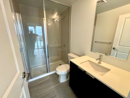For Lease - 15 Skyridge Drive Unit# 419, Brampton, Ontario - Photo 3