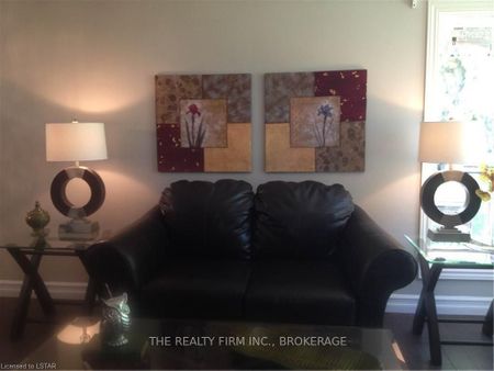 For Lease - 683 Fanshawe Park Road, London North, Ontario - Photo 2