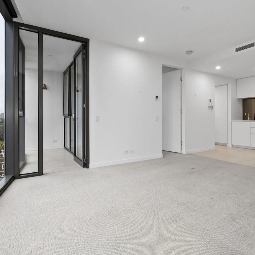 One Bedroom on the 14th Floor with Fabulous Views - Photo 1