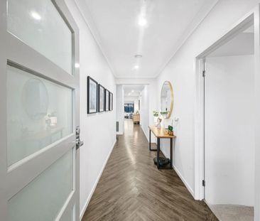 Modern Family Living with Exceptional Outdoor Entertaining - Photo 5