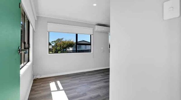 Oswald Place - Stratford - Photo 1