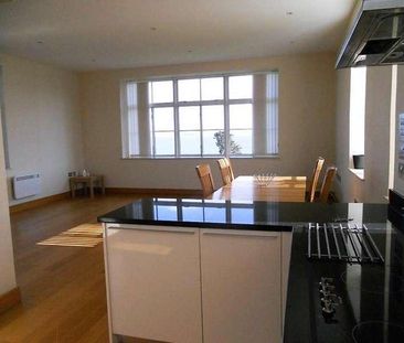 The Headlands, Hayes Road, Sully, Penarth, CF64 - Photo 2