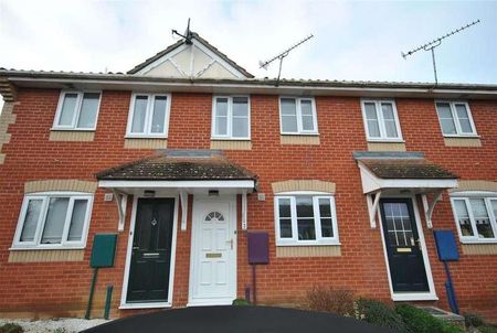 Haselmere Close, Bury St Edmunds, IP32 - Photo 2